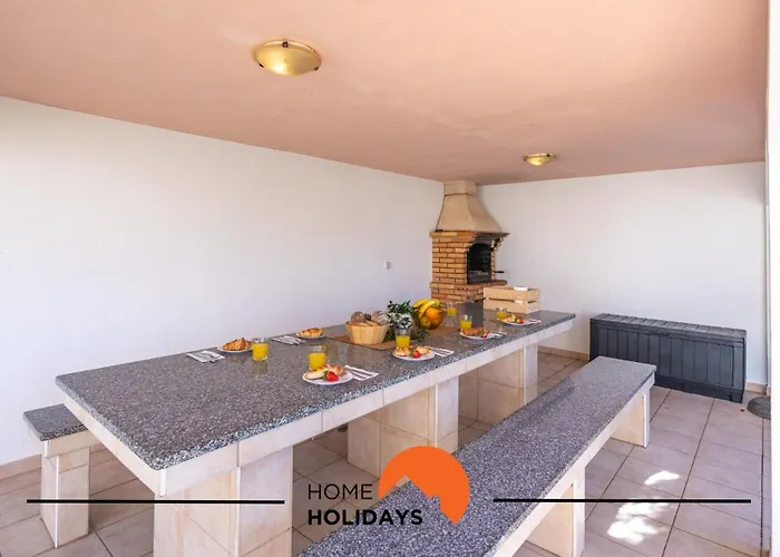 #288 8br Pool & Garden Villa Albufeira